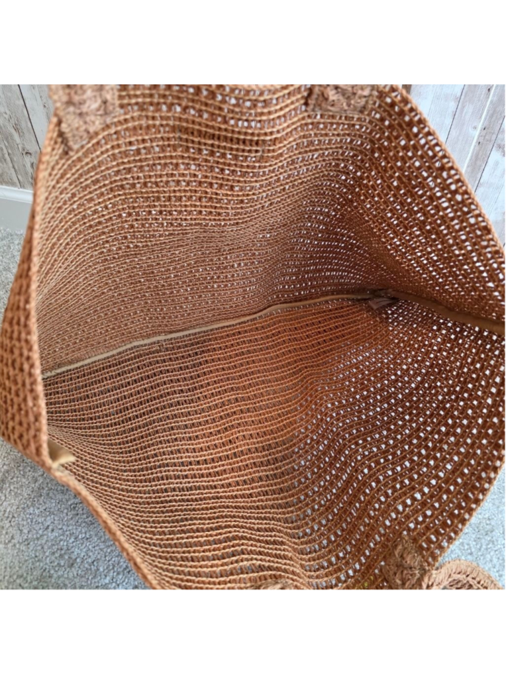 Burberry Tan Woven Raffia Beach Tote - Picture 8 of 9